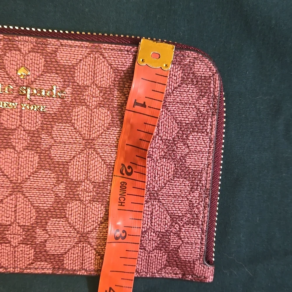 Kate Spade Lucy Small L Zip Wristlet NWT